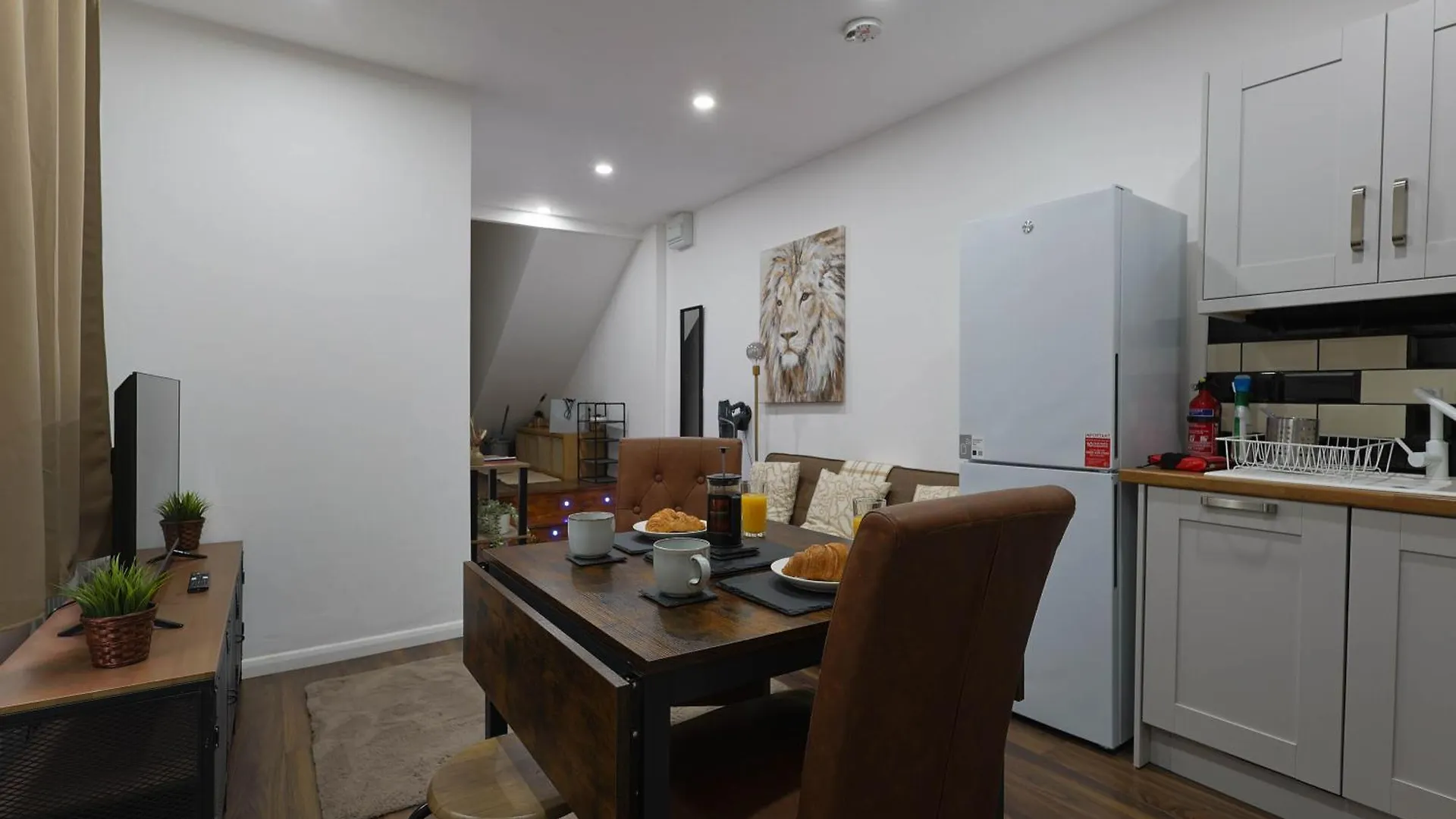 Stylish Apartment In City Centre - Walk Everywhere Cardiff